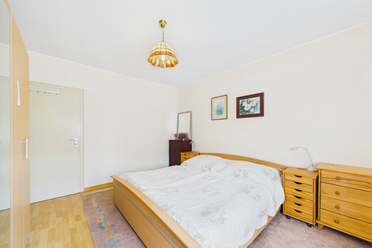 Schlafzimmer III