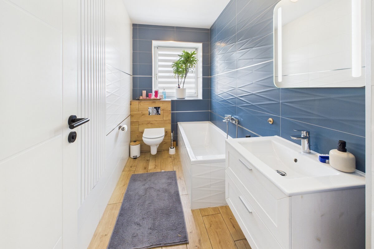 Badezimmer EG