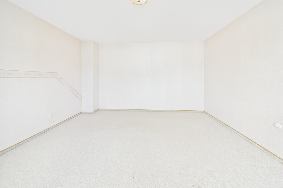 Schlafzimmer III