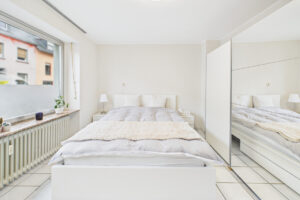 Schlafzimmer III