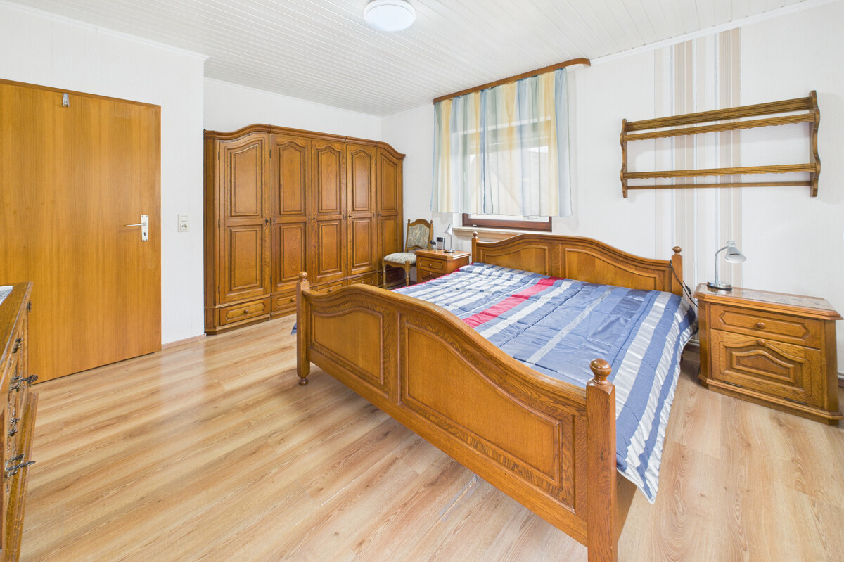 Schlafzimmer III