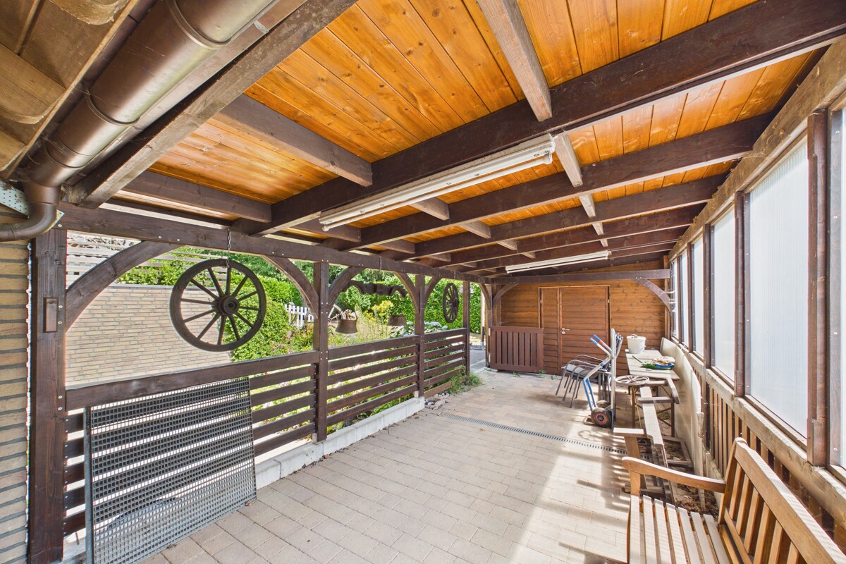 Überdachte Terrasse