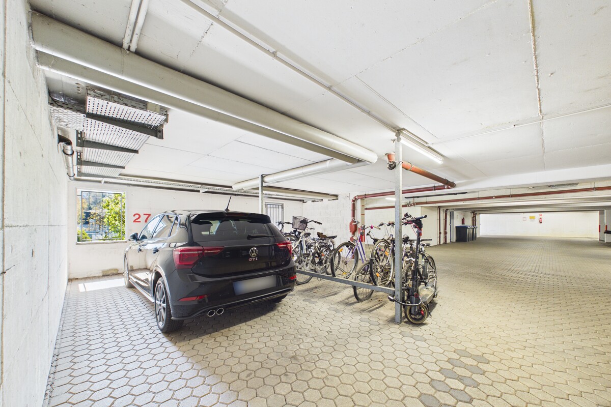 Tiefgaragenstellplatz
