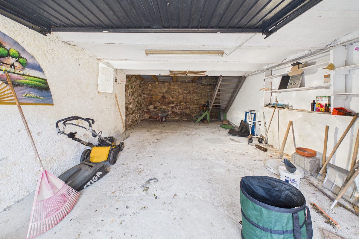 Garage I